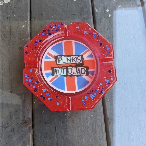 Punk is not dead handmade resin ashtray